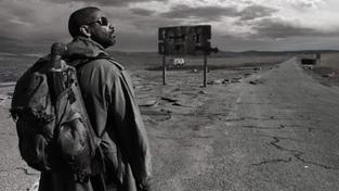 Denzel Washington zachraňuje lidstvo ve filmu Kniha přežití