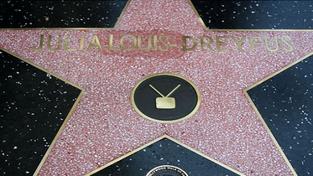 Herečka Julia Louis-Dreyfus má hvězdu na hollywoodském chodníku slávy