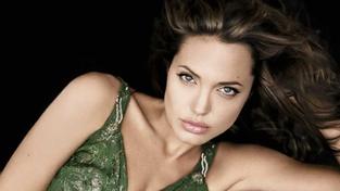 Angelina Jolie se objeví v roli Kleopatry