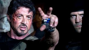 Stallone představil svůj "drsný snímek" Expendables: Postradatelní