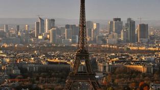 Mnoho významných tvůrců si k natáčení vybírá Paříž díky daňovým úlevám