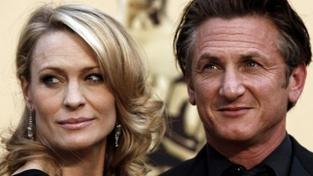 Sean Penn a Robin Wrightová jsou rozvedeni