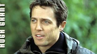 Hugh Grant měl nahradit Sheena v seriálu Dva a půl chlapa