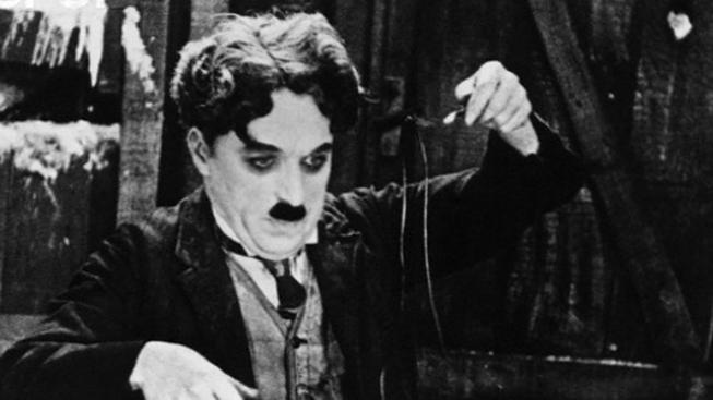 Věci z vily Charlieho Chaplina se budou dražit
