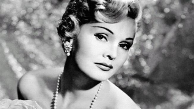 Americká herečka Zsa Zsa Gabor byla propuštěna do domácího ošetřování
