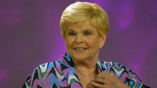 Herečka a spisovatelka Ivanka Devátá slaví 75. narozeniny