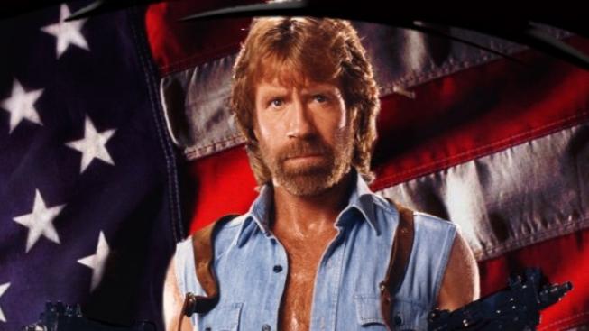 Chuck Norris se ve svých sedmdesáti letech stal opravdovým texaským rangerem