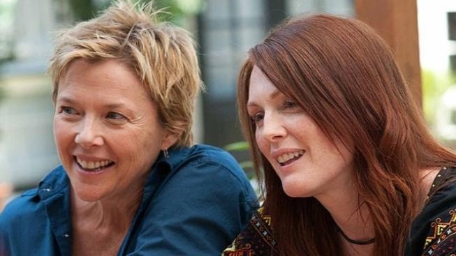 Děcka jsou v pohodě: Moore a Bening v roli lesbického páru