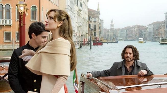 Film Cizinec byl představen v Praze