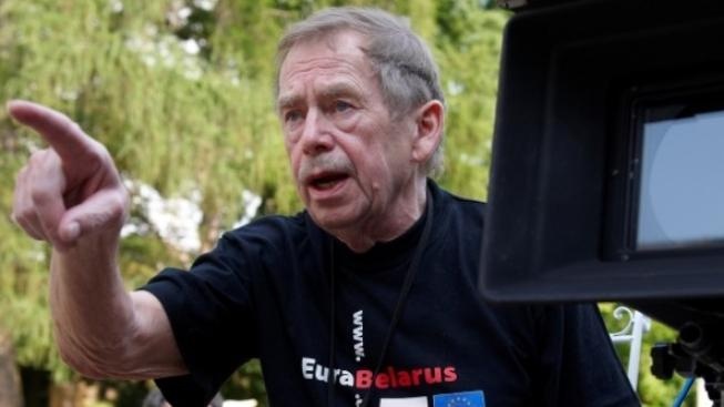 Odcházení Václava Havla je dle kritiků jen průměrným filmem