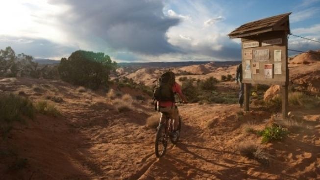 Oscarového večera se zůčastní i horolezec, jenž inspiroval film 127 hodin