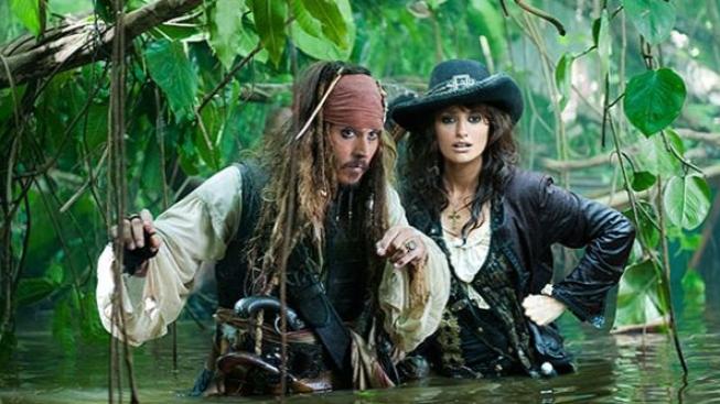 Johnny Depp nabírá kurz k pátému pokračování Pirátů z Karibiku