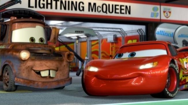 Animovaný film Auta 2 se stále drží v čele návštěvnosti kin 