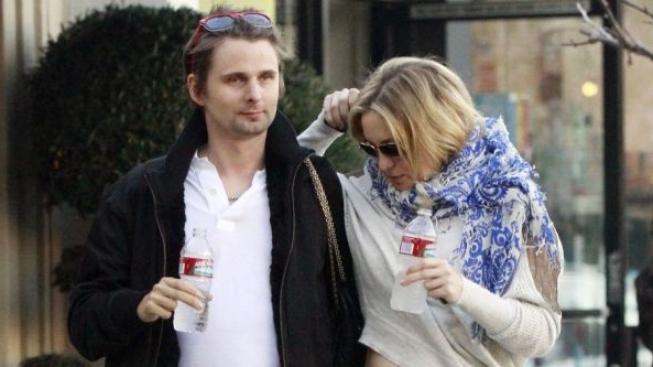 Herečka Kate Hudson a zpěvák Matthew Bellamy mají syna