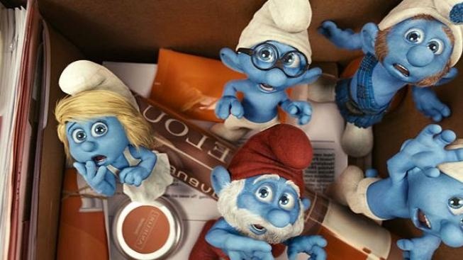 Premiéru komedie Šmoulové předznamenal pochod Prahou 