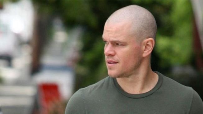 Matt Damon se na festivalu v Benátkách ukázal holohlavý