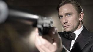 Daniel Craig chce hrát v dalších adaptacích románové trilogie Milénium