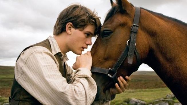 Snímek Válečný kůň má zatím rozporuplné ohlasy v řadách kritiků