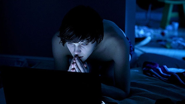 Film Místnost sebevrahů vypráví o závislosti na internetu