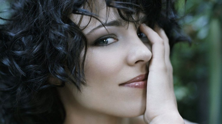 Listopadové herečky: Natalie Portman i hvězda HIMYM