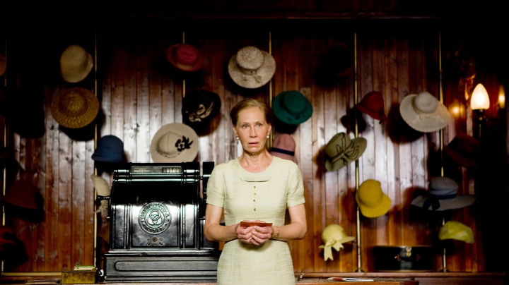 Láska, soudruhu! (Mieletön elokuu / August Fools) - recenze romantické komedie