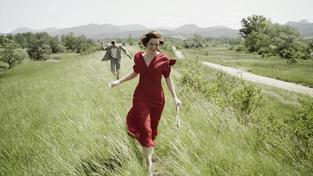 V tichu - recenze filmu o hudebnících poznamenaných válkou