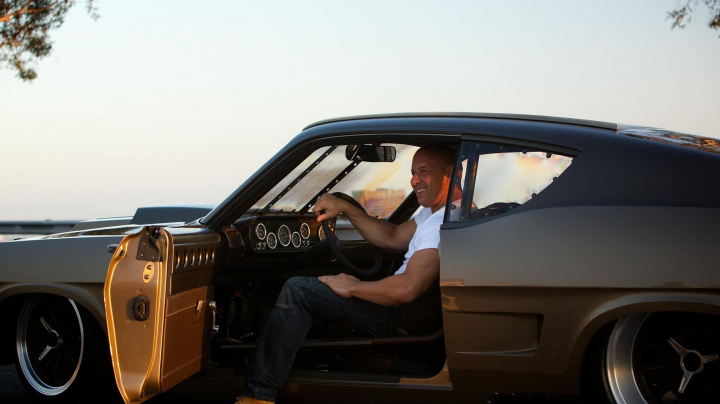 Rychle a zběsile 7 utržilo již 800 miliónů dolarů