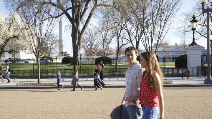 Oliver Stone točí film o Edwardu Snowdenovi