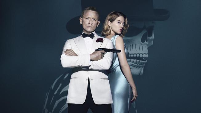 Spectre se hlásí s novou Bond girl na plakátu