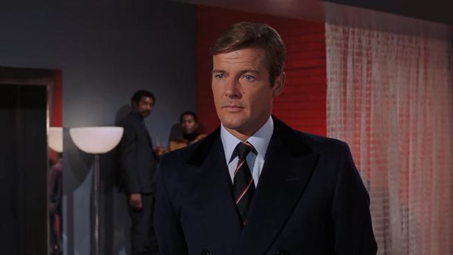 James Bond na oficiálních trailerech díl 3. - Roger Moore