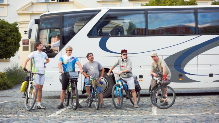 Musíme se sejít - recenze