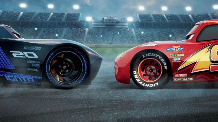 Auta 3 pomalu ale jistě přijíždí