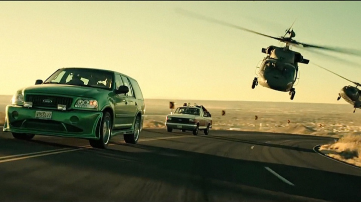 Válka s teroristy a Mexikem vystřídá v novém Sicario nahánění drogových kartelů