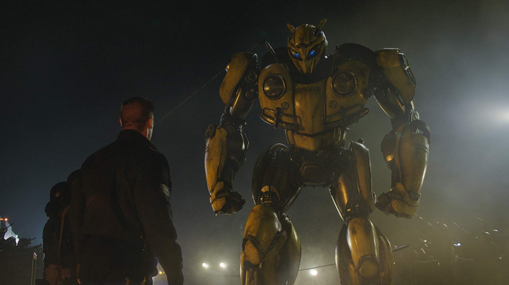 Bumblebee zvládá slušnou akci i bez Michaela Baye