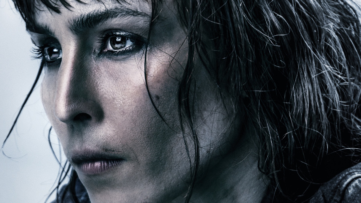 Noomi Rapace se v Close pustí do surového akčního thrilleru