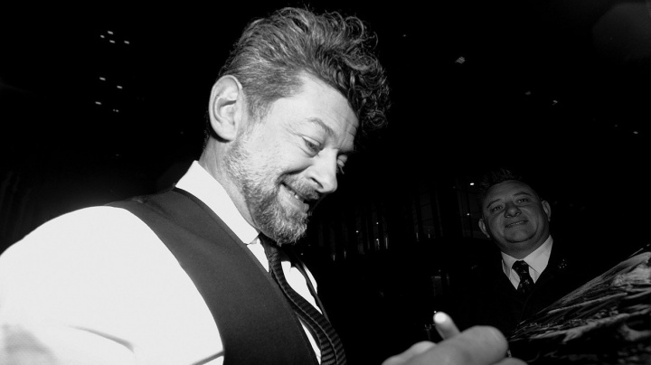 Andy Serkis a Thomas Brodie-Sangster zazáří v Myší hlídce stanice Fox