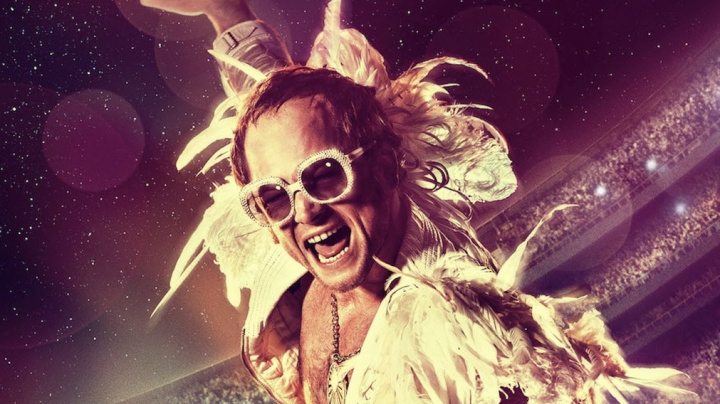 Recenze: Rocketman – muzikálová jízda s Eltonem Johnem