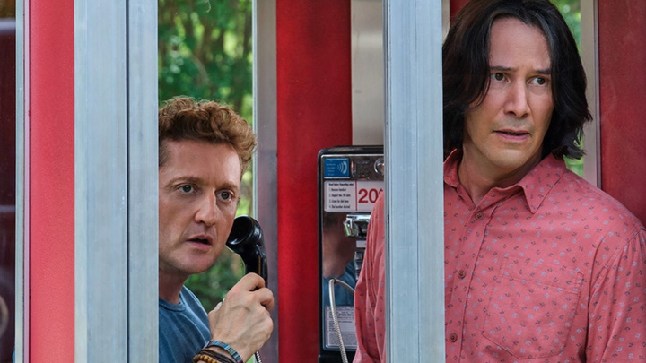 Keanu Reeves a Alex Winter se vrací v druhém traileru na Bill a Ted