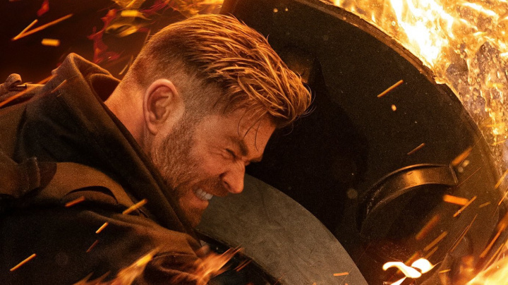 Ve Vyproštění 2 k Hemsworthovi přidá i Idris Elba