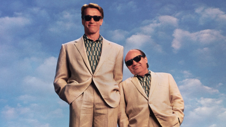 Danny DeVito: Schwarzenegger měl místo politiky radši natočit Dvojčata 2