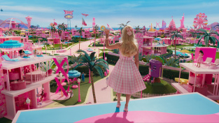 Barbie už v Americe pokořila i Temného rytíře