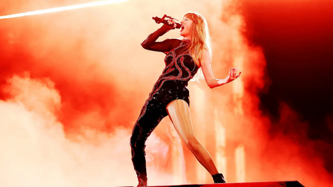 Turné Taylor Swift „The Eras Tour“ je na nejlepší cestě k dobytí kin