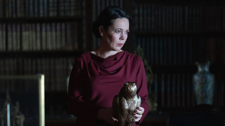 Olivia Colman a Dev Patel se objeví v hlavních rolích provokativního romantického dramatu Wicker