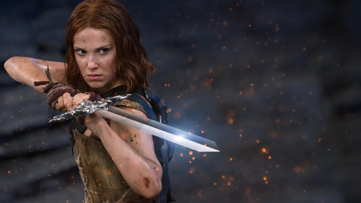 Hvězda Stranger Things se v novém epickém fantasy postaví drakovi