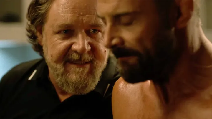 Russell Crowe v novém filmu o MMA vytřel zrak i kritikům