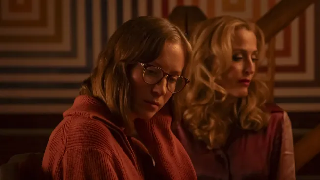 Gillian Anderson okouzlila Cannes svým netradičním slasher hororem pro náročné
