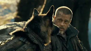 Zarostlý Brad Pitt se vrací v dobrodružné akci o dvou veteránech - vojákovi a jeho psovi