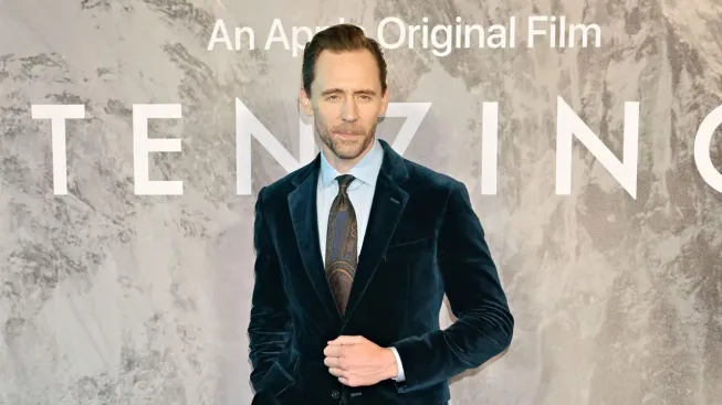 Na stream tento týden dorazí film o horolezecké legendě s Tomem Hiddlestonem